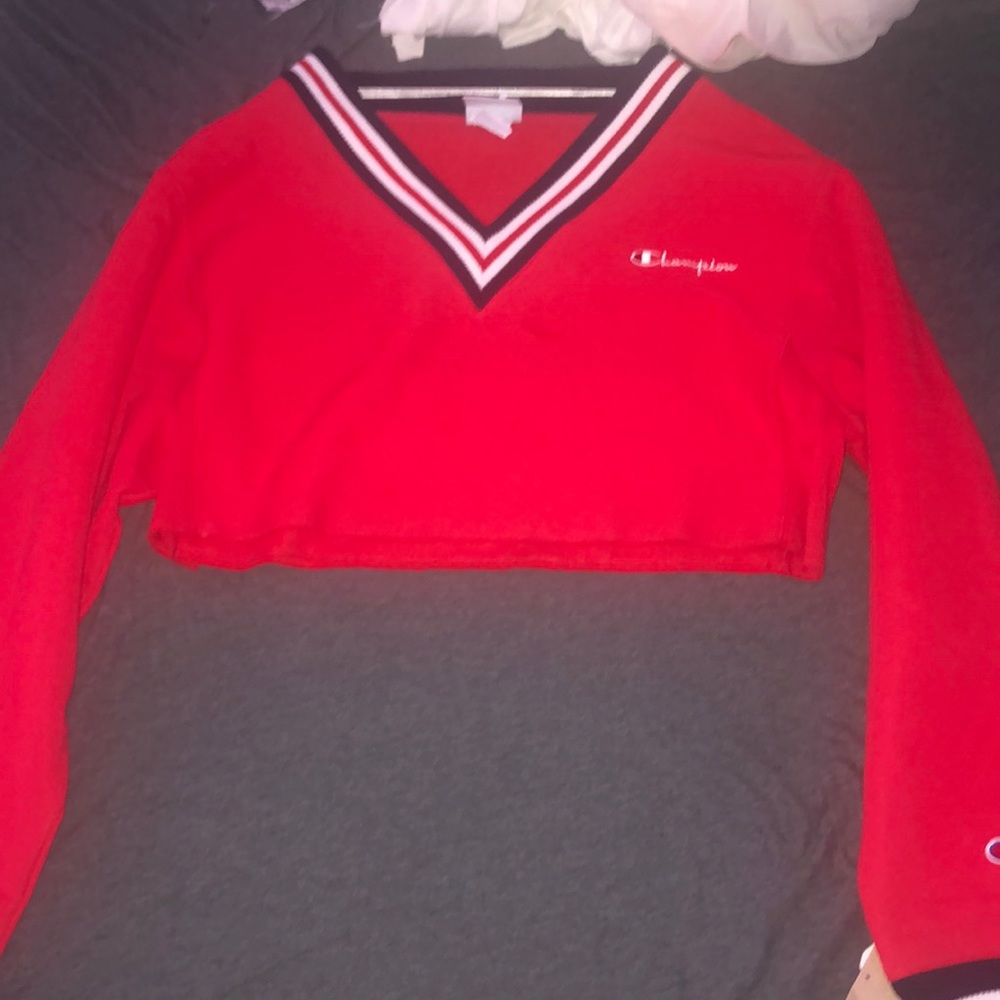 Cropped Champion Crew Neck Sweatshirt